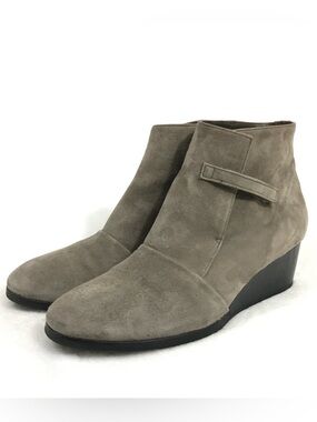 Coclico Gray Opal Suede Wedge Bootie Size 8